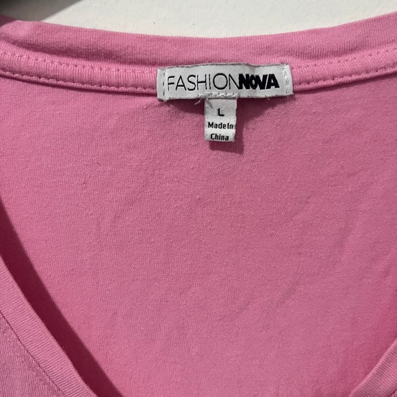 Fashionnova Tee - Picture 5 of 5